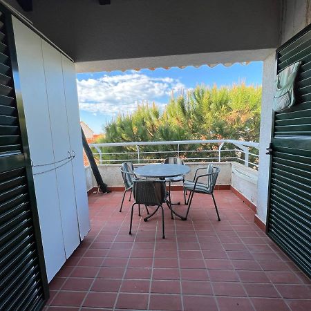 Apartment Luka Новаля Екстер'єр фото
