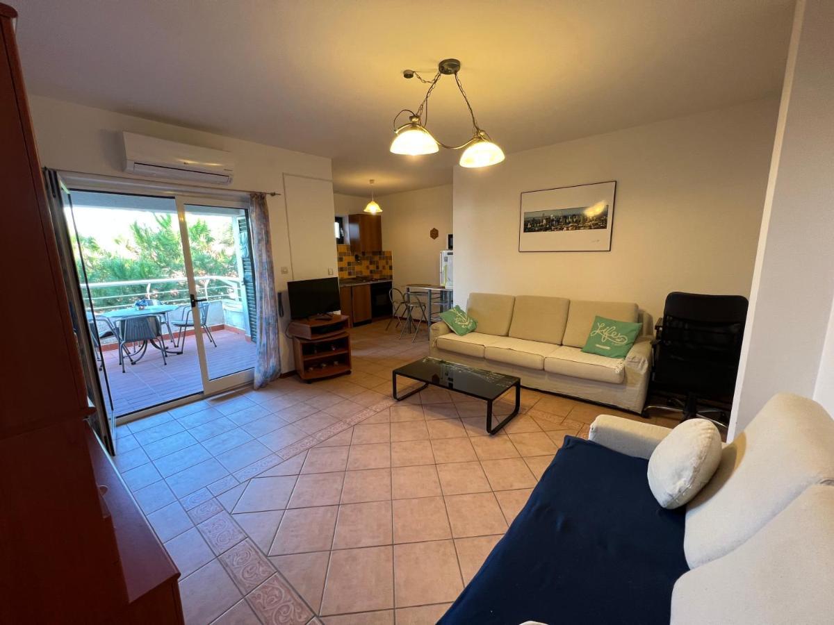 Apartment Luka Новаля Екстер'єр фото