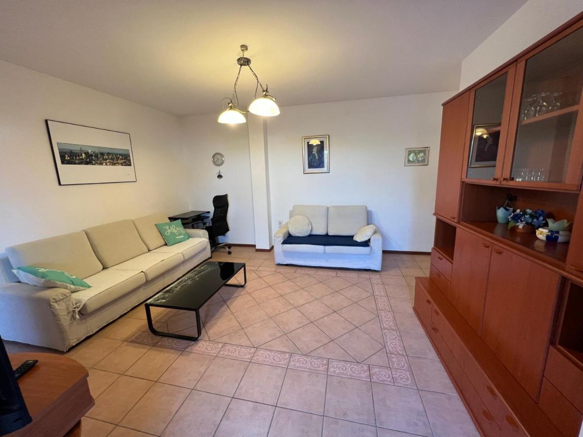 Apartment Luka Новаля Екстер'єр фото